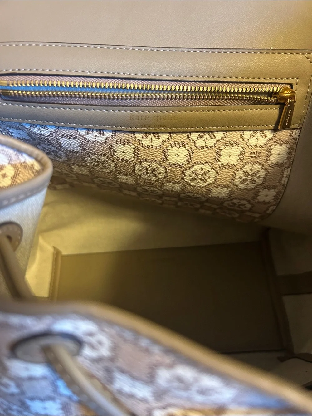 kate spade closure taupe zipper